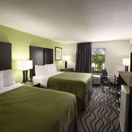 Days Inn By Wyndham Rome Downtown Kültér fotó